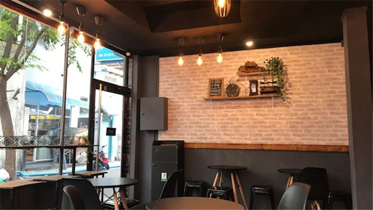 Specialty Restaurants