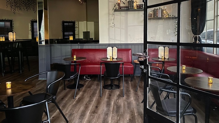 Turnkey Silverlake Coffee/Cafe Space for Lease in Existing Bar/Lounge