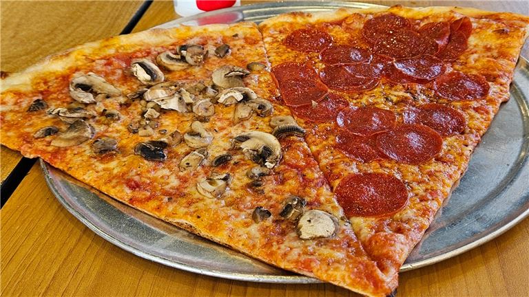 New York-Style Pizzeria in Excellent Location w/ Real Estate - SBA Pre