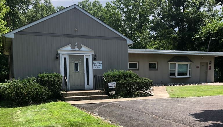 Great professional building in high traffic location