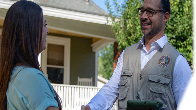 Established & Profitable Pest Control Franchise w/ holiday lighting