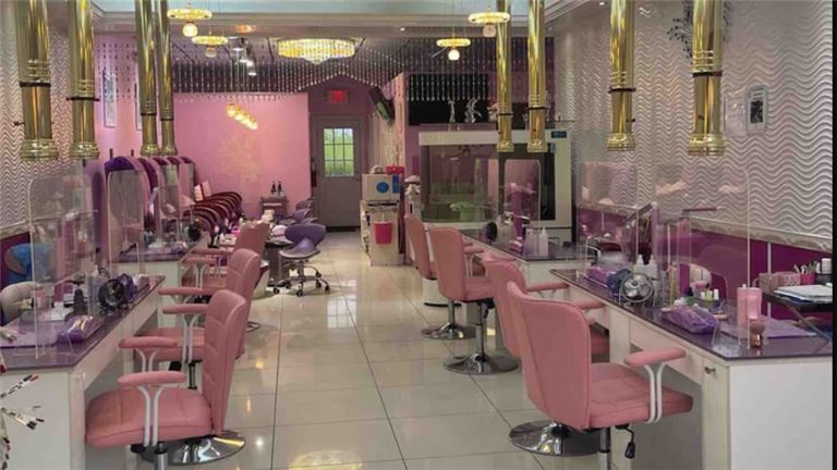 Turn Key High-End Nail Salon [14 Yrs]