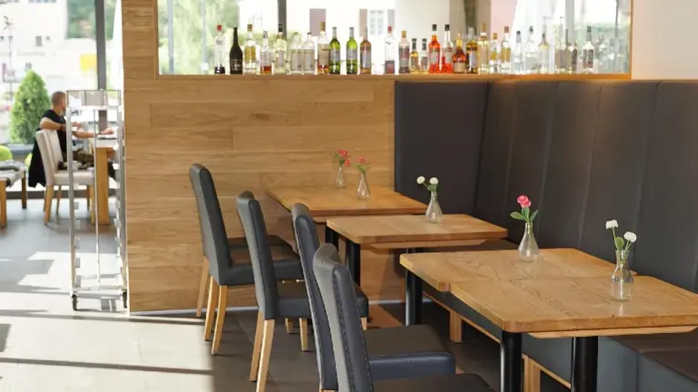 Downtown Orlando Restaurant & Bar – SBA Prequalified, 150% ROI