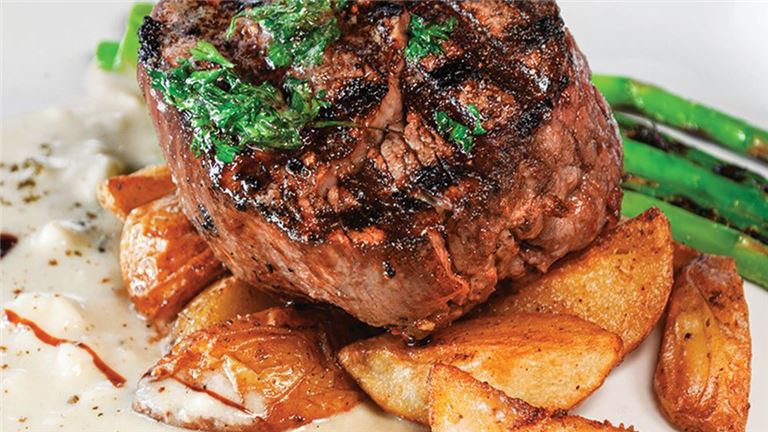 High Volume Fine Dining Restaurant,Full Bar, Outdoor seating, Low Rent