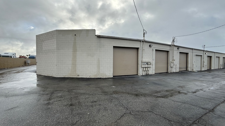 e-commerce bus for sale Truck modifications - Lift kit, Wheel spacers