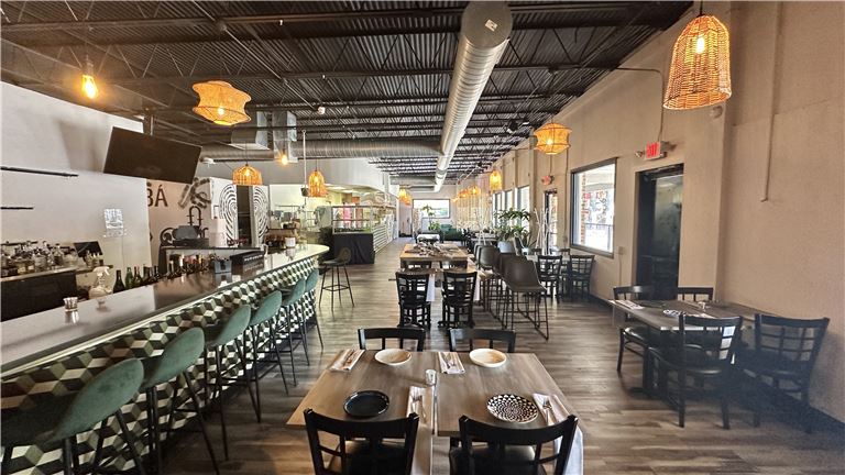 Turnkey Restaurant Space – Prime Location Near The Pearl