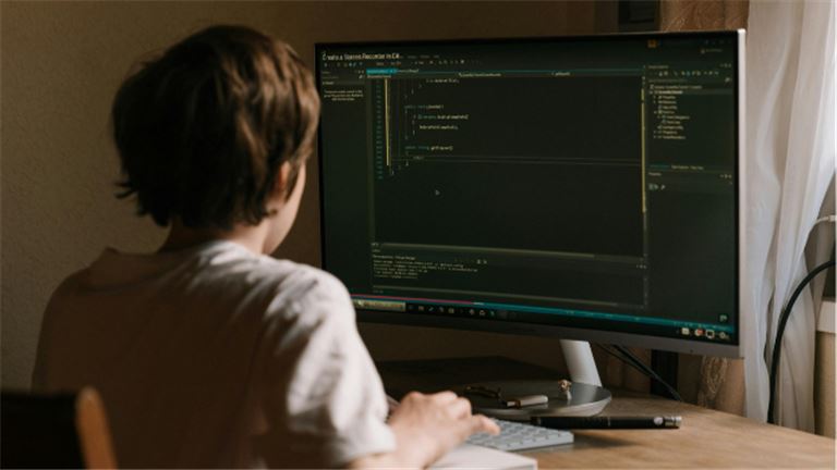 Educational Platform | Programming Vertical | 90% Recurring Revenue