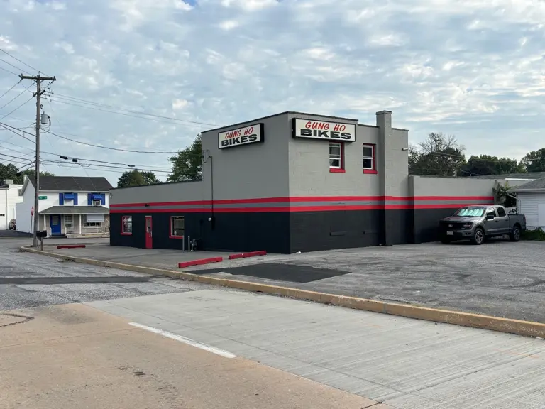 Gung Ho Bikes - Business Real Estate, Business, & FFE