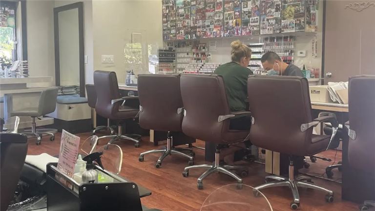 Turn Key High-End Nail Salon [3.5 Yrs]