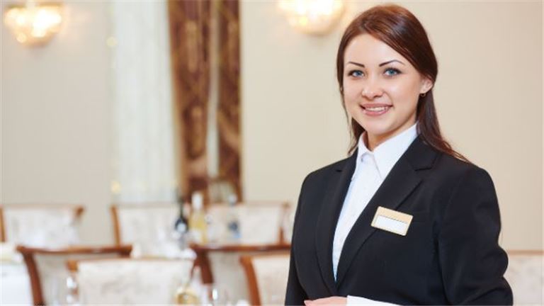 Elegant Portuguese Fine Dining – Coastal Cuisine & Outdoor Charm