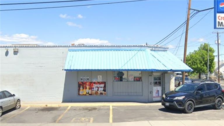 Grocery with property(Yakima $90K