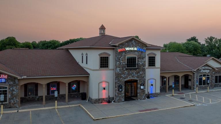 Turnkey Beer & Wine Store + Restaurant/Cigar Lounge/Event Venue-Ohio