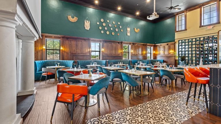 Fully Equipped Restaurant with Growth Potential –