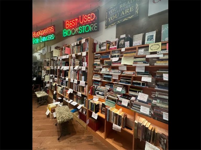 Iconic 40yr Book Store - Near Houston Museums