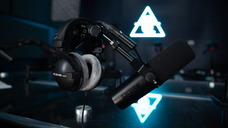 Mics - Transcend Podcast Studio