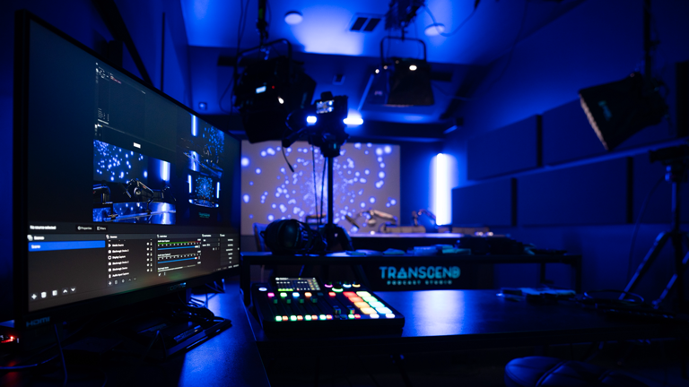 Transcend Podcast Studio 