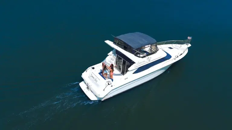 Lake of the Ozarks Charter Yacht Rental - Growing Rapidly