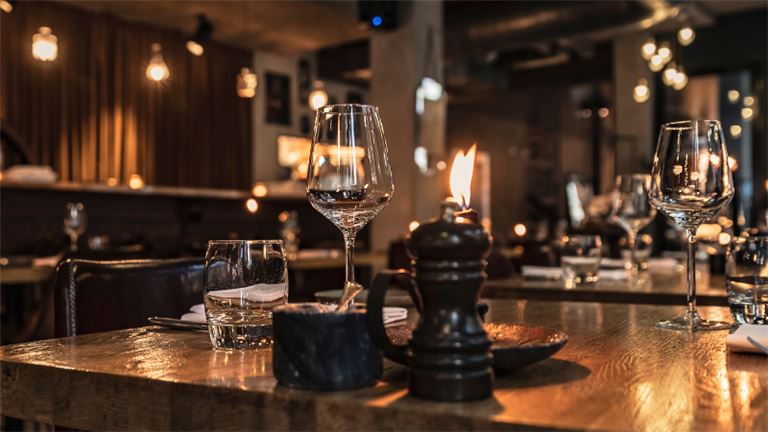 Outstanding Redlands Restaurant / Bar Opportunity!