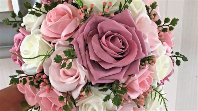 Price Reduced – Great Value Flower Shop!