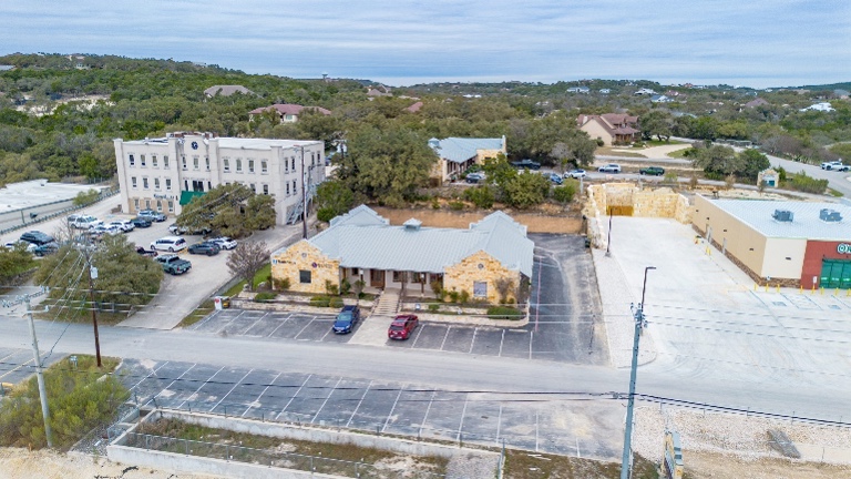 Classy office building for rent or sale