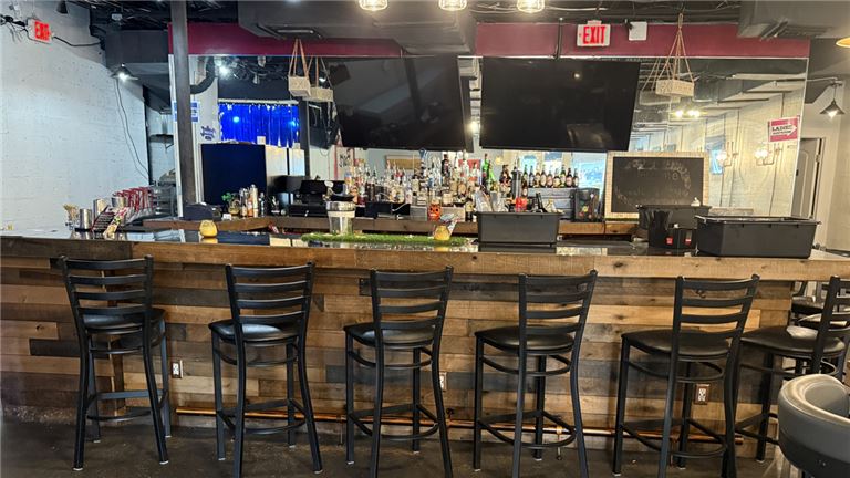 Restaurant and Bar Space for Lease in Fort Lauderdale for Key Money