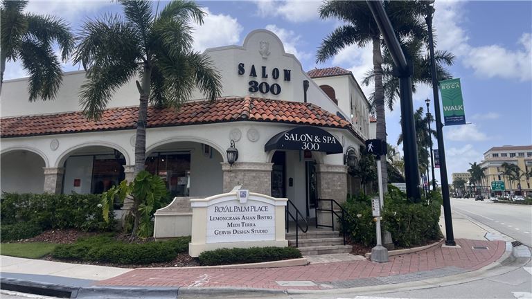 Elegant, Fully Built-Out Salon Space – Boca Raton