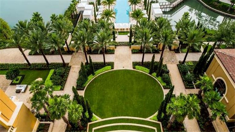 Semi-Absentee Landscape Company in Jupiter, FL