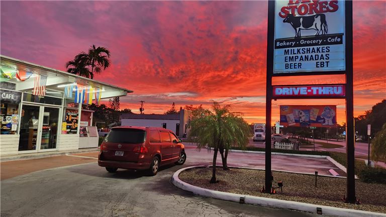 Own a Profitable, Well-Established Convenience Store in Miami