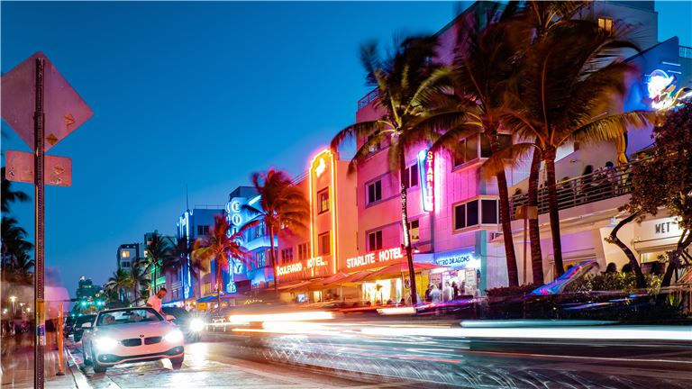 3-in1 Ocean Drive Restaurant Portfolio – Burgers, Pizza & Ice Cream