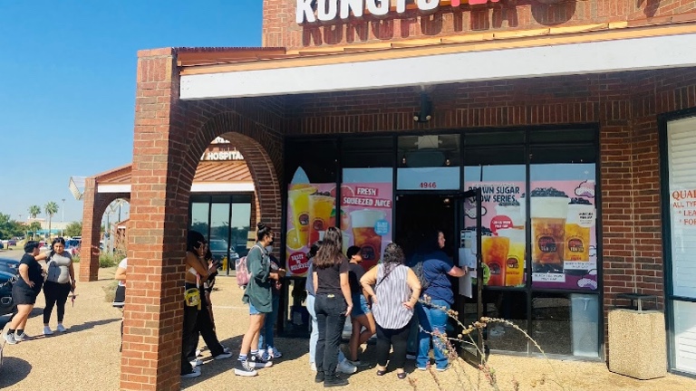 High Traffic Kung Fu Tea Franchise For Sale-Prime Busy Area