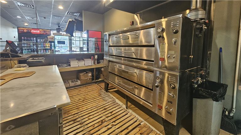 Custom Bari pizza ovens
