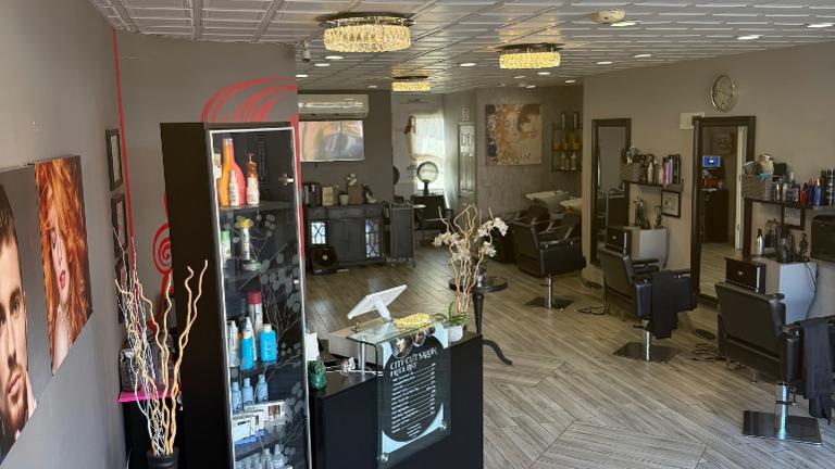 •	“Thriving Beauty Salon with Loyal Clientele – Turnkey Opportunity!