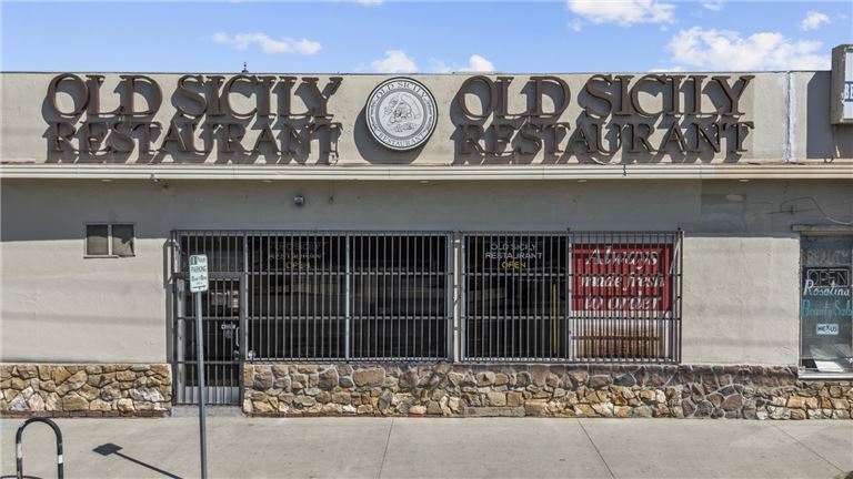 Famous Pizza Shop For Sale!