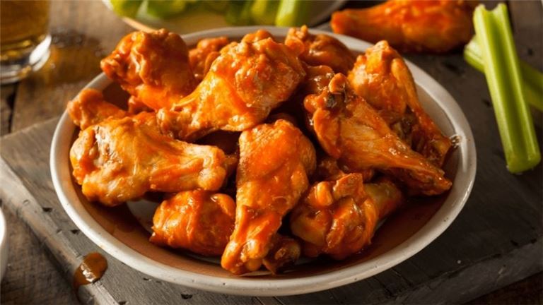 High Potential Chicken Wing/ Asian Fusion Restaurant in Prime Location