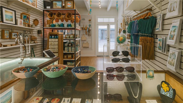 Waterfront Retail Shop