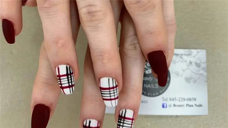 Turnkey High-End Nail Salon [21.5 yrs]