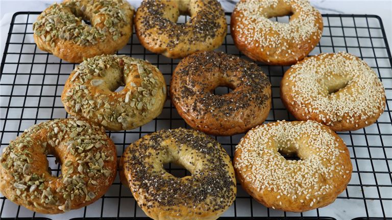 High Volume Bagel Shop With 27 Years Of Steady Ownership