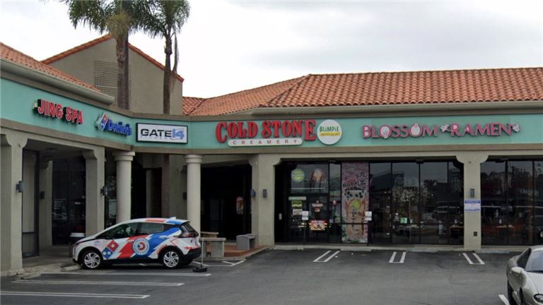 High-Volume Cold Stone Creamery Downtown El Segundo, CA - Grand Plaza!