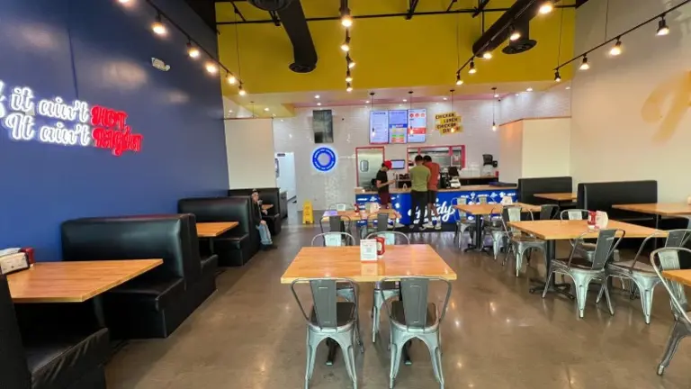 Fast Casual Restaurant. Prime spot in a new development.