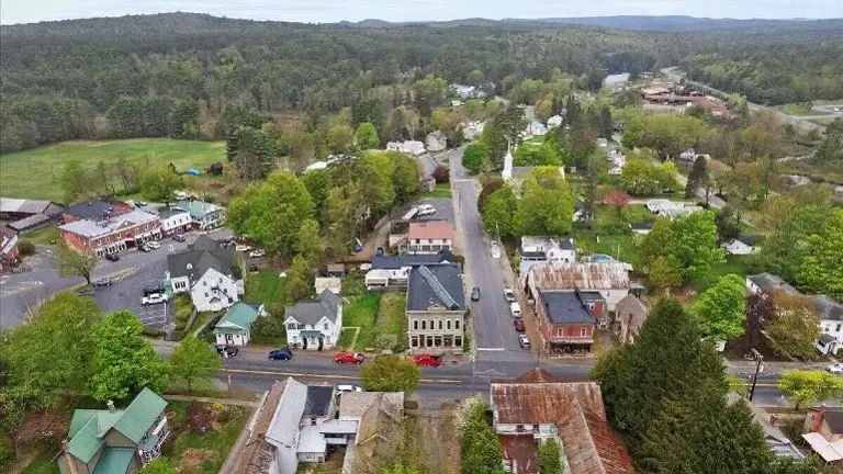 Turnkey Restaurant Asset Sale - Proven Concept, Strong Local Demand