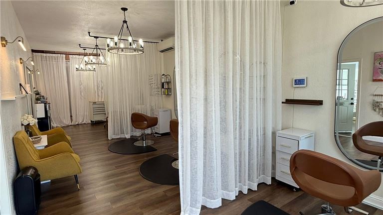 5 star reviews beauty salon for sale in Newark