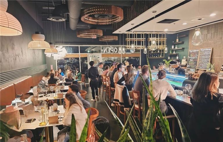 Sushi restaurant at a great location in Katy Asian town!