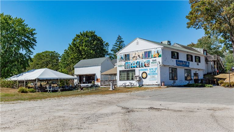 Lenny's At Hawkes Plaza For Sale