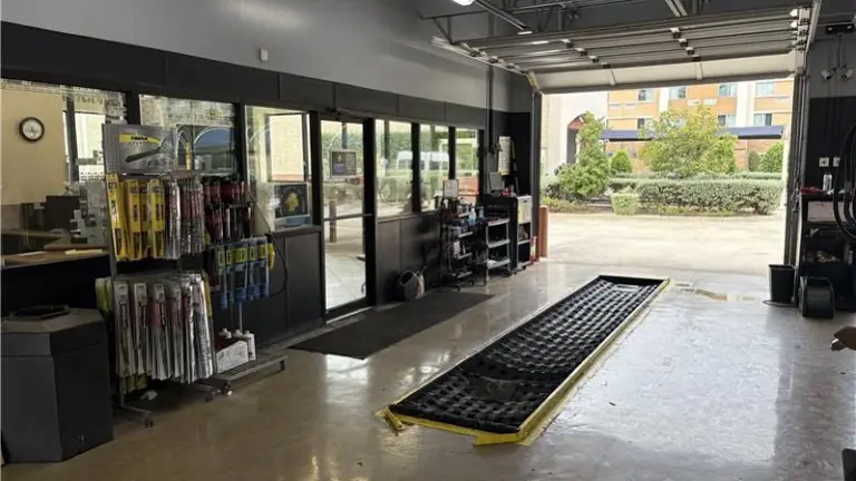 Wipers, tools, and inspection station