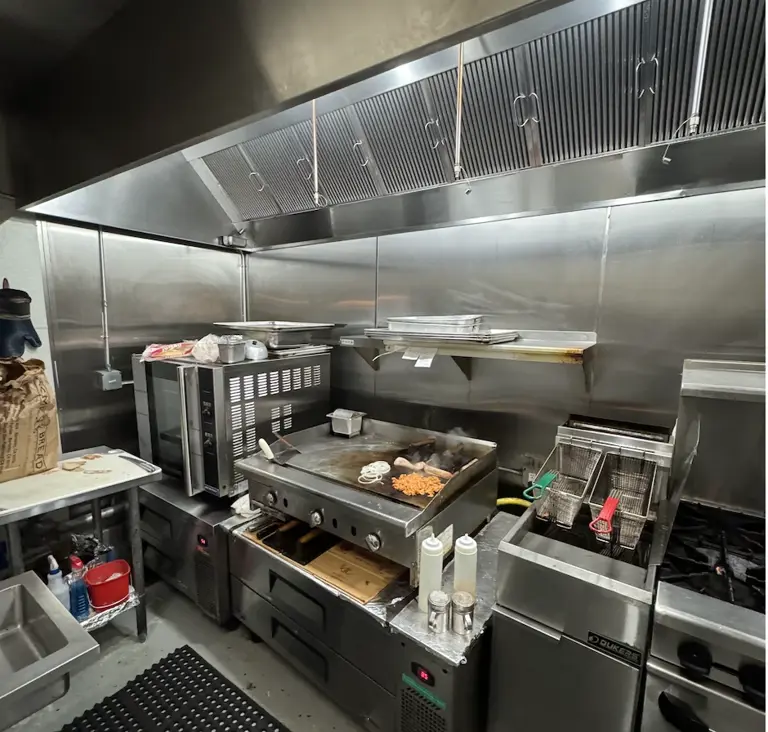 Low Rent - Cute Coffee Shop/Cafe in Inner Richmond!