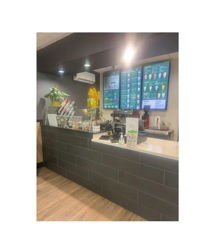 Profitable Dessert & Snack Shop in High-Traffic Plaza Multiple Revenue