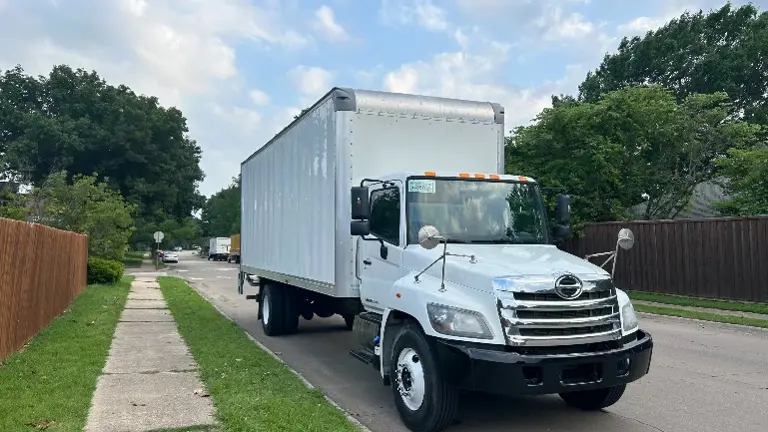 Established trucking company with 26 ft Box Truck