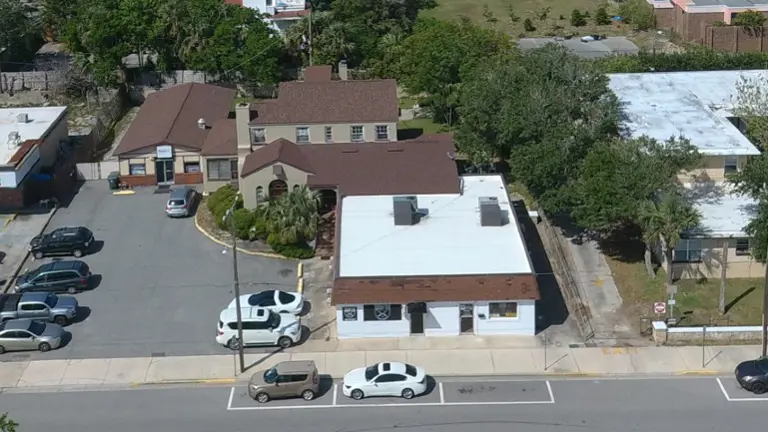 EXCELLENT Mixed Use Residential & Commercial Property