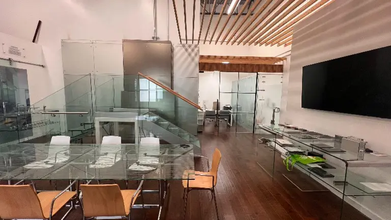 Profitable glass company since 2015