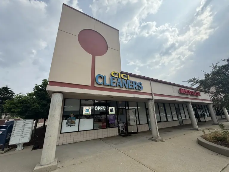 Profitable Dry Cleaner– Turnkey Operation in Rochester Hill!